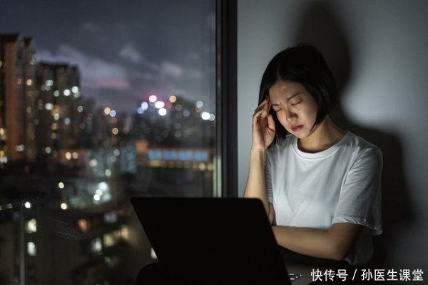 華鑫證券 医生告诫：最能加重脑梗的行为，不是熬夜,而是频繁的去做这几事